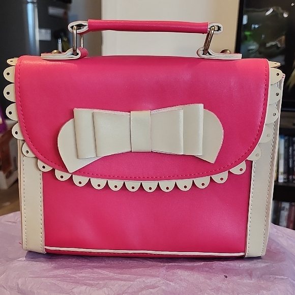 Handbags - Chic Pink and Cream Bow Accent Handbag